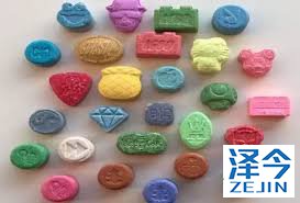 肺癌患者脑转移后，服用AZD9291管用吗?